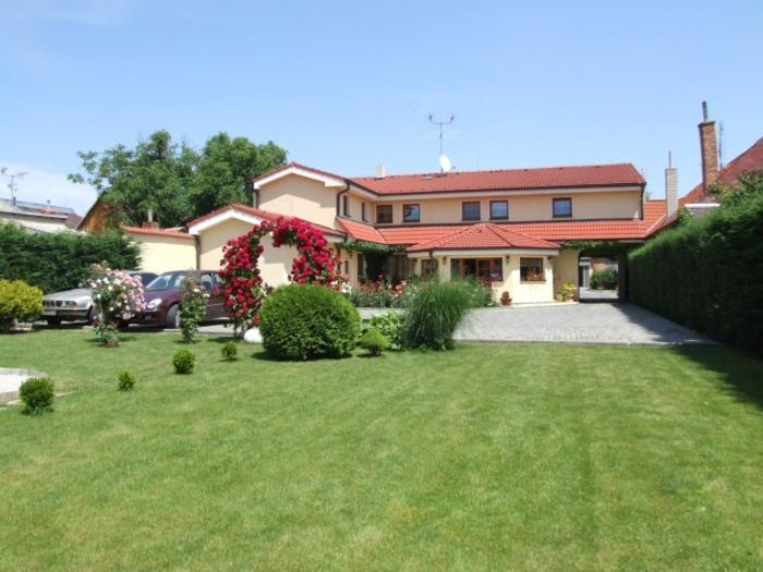 Penzion 77 - Garni Pezinok Exterior photo
